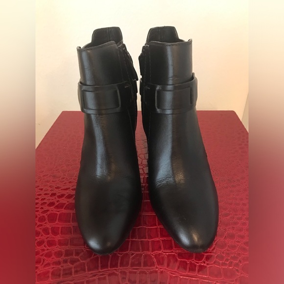 Tory Burch boots SZ 8.5 - Picture 1 of 16